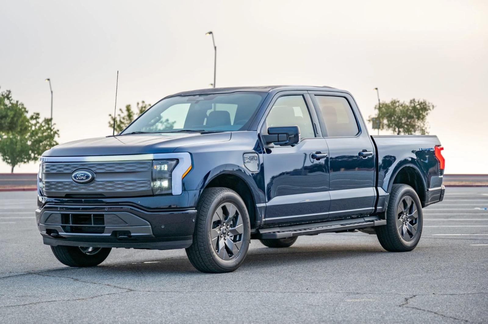 Ford F-150 Lightning 2025 in 
