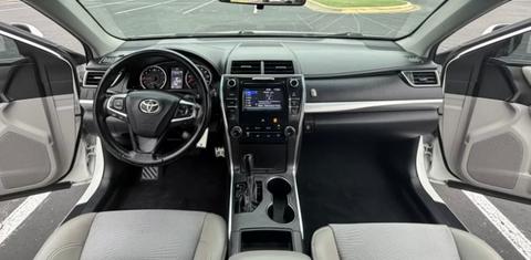 Toyota Camry 2016