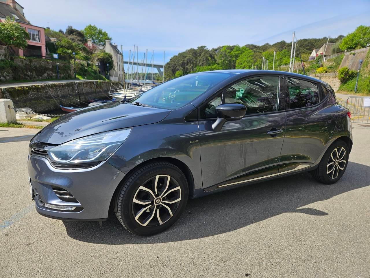 Renault CLIO IV 2019 à Auray