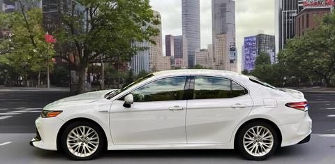 Toyota Camry Hybrid 2019