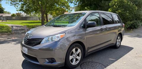 Toyota Sienna 2015