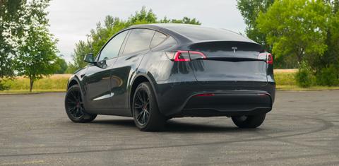 Tesla Model Y 2024