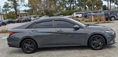 Hyundai Elantra 2023