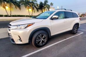 Toyota Highlander car