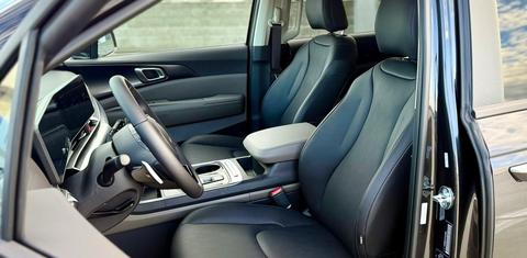 Kia Carnival Hybrid 2026
