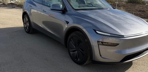 Tesla Model Y 2026