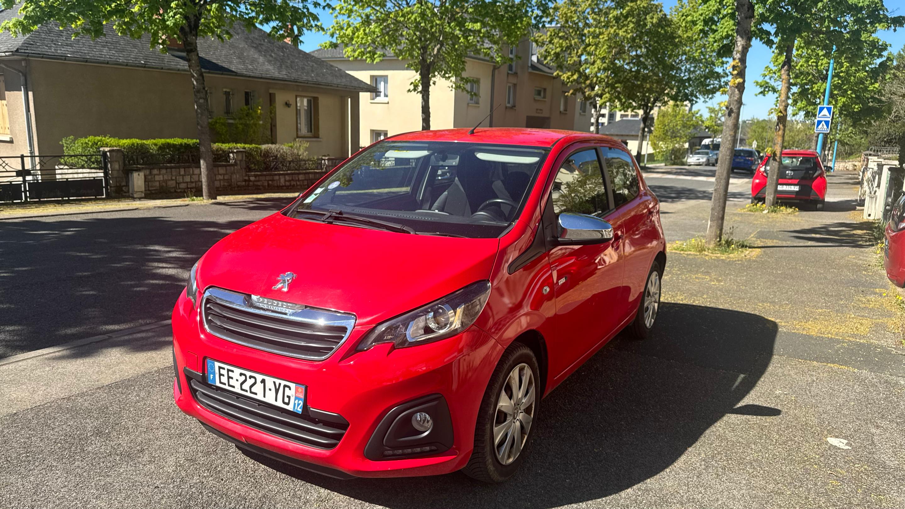 Peugeot 108 2016 à Rodez
