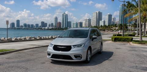 Chrysler Pacifica 2023