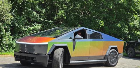 Tesla Cybertruck 2026
