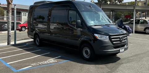 Mercedes-Benz Sprinter 2024