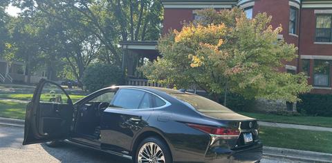 Lexus LS 2018