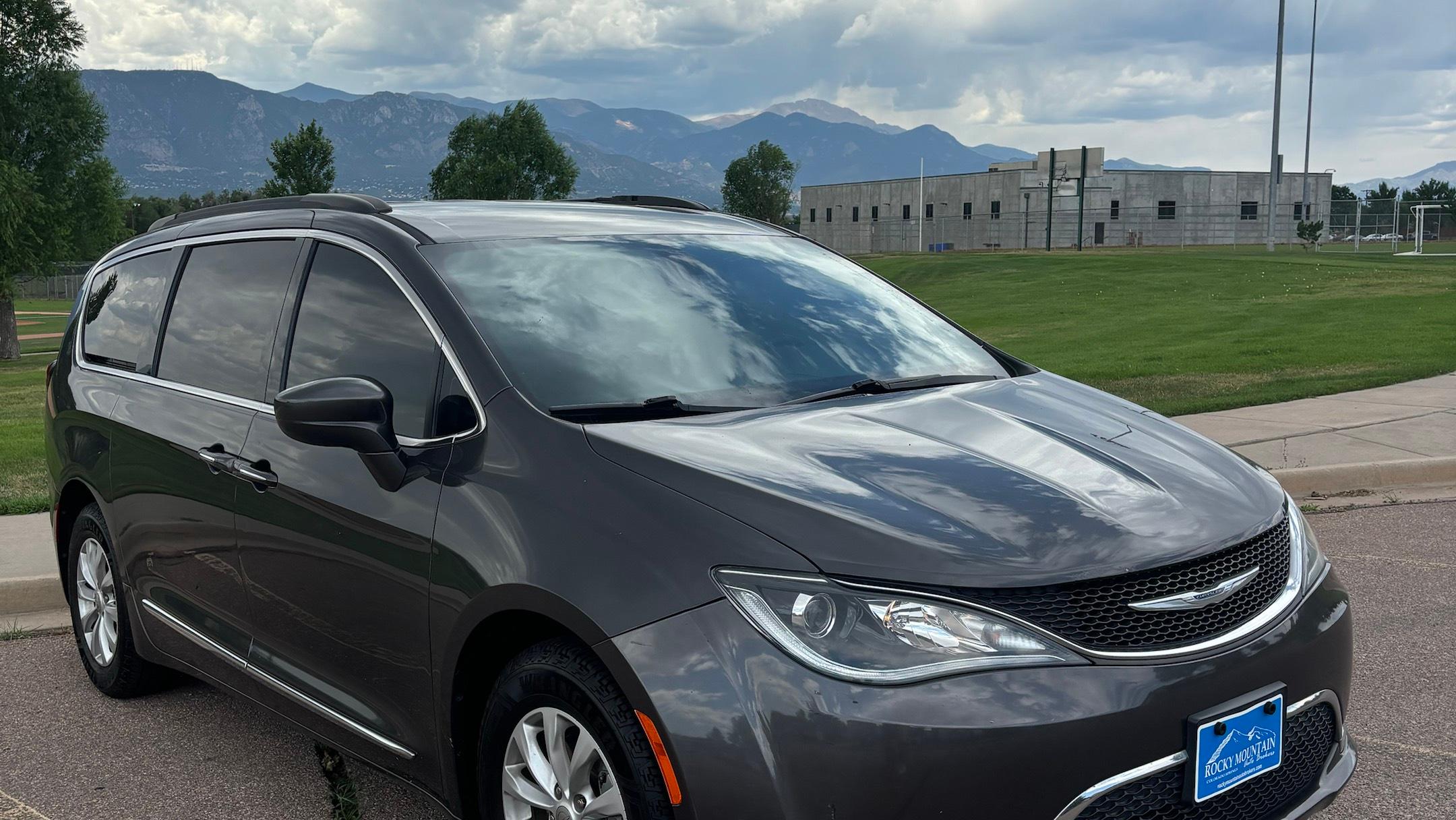 Chrysler Pacifica 2017 in Colorado Springs, CO