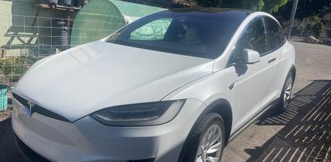 Tesla Model X 2019