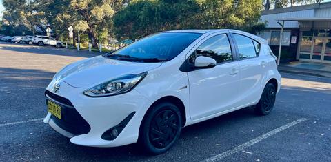 Toyota PRIUS 2019