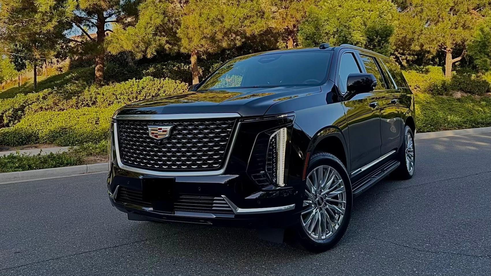 Cadillac Escalade ESV 2025 in 