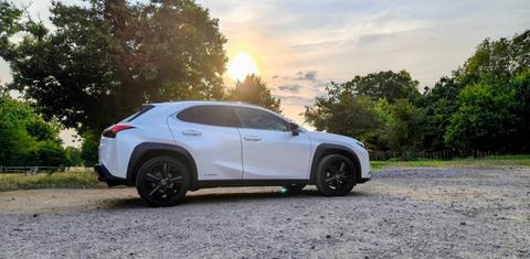 Lexus UX 250h 2021