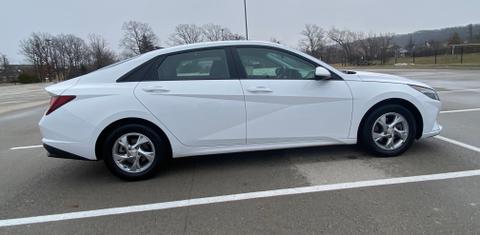 Hyundai Elantra 2023