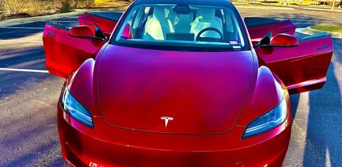 Tesla Model 3 2024