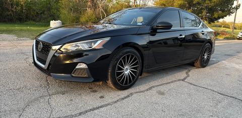 Nissan Altima 2019
