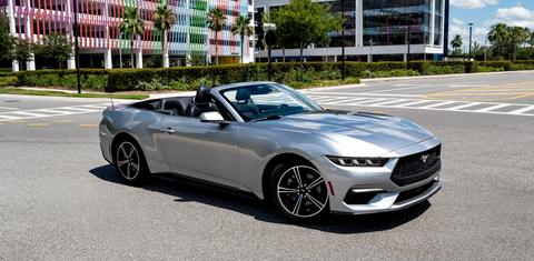Ford Mustang 2024