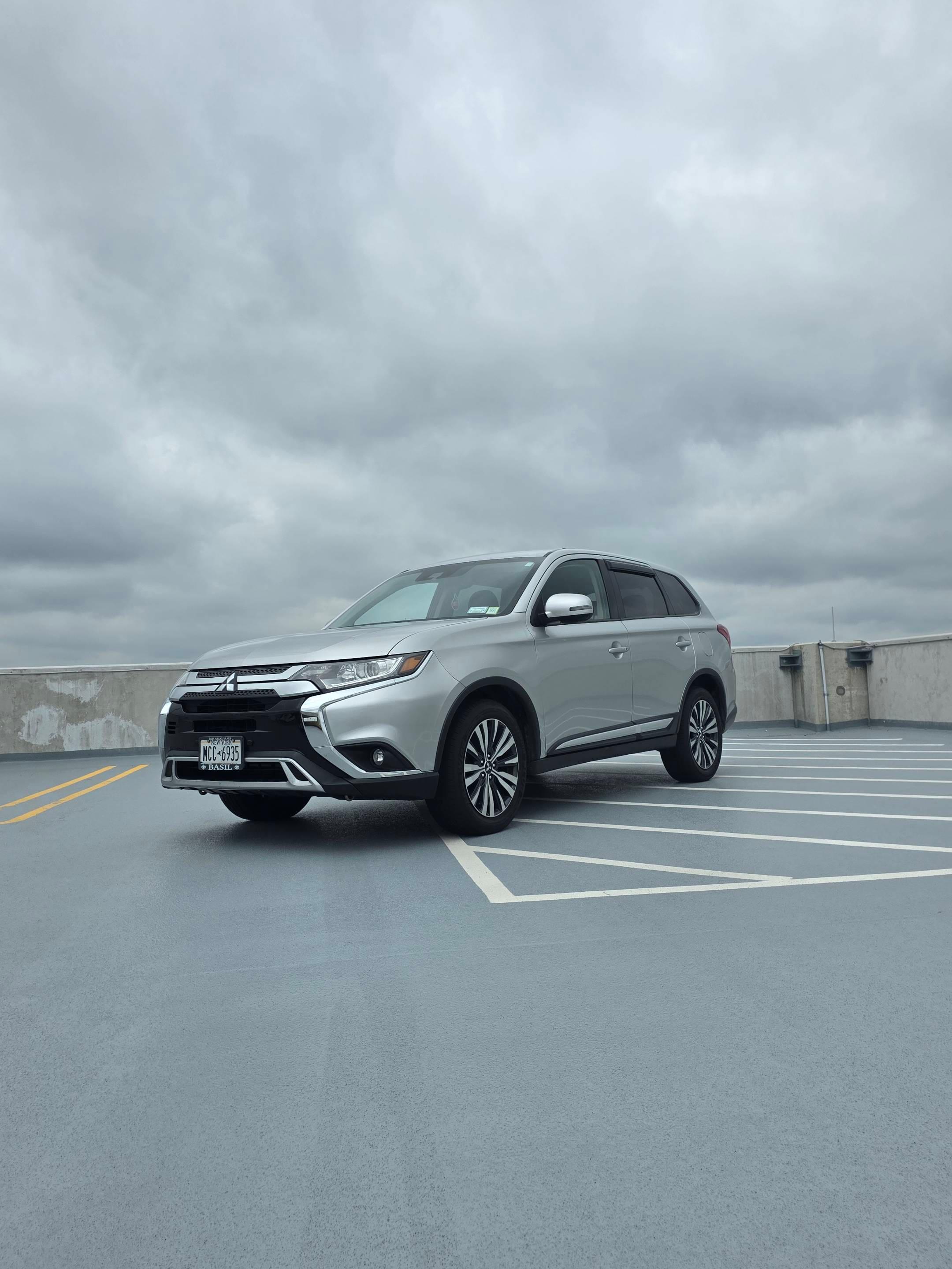 Mitsubishi Outlander 2020 in Carnot-Moon, PA