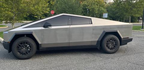 Tesla Cybertruck 2024