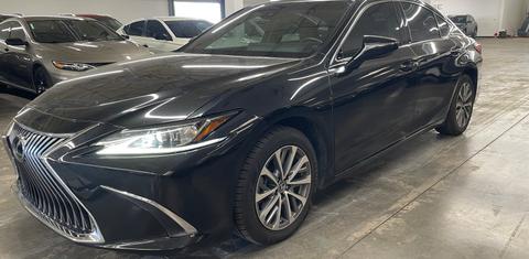 Lexus ES 2022
