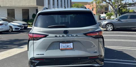 Toyota Sienna 2025