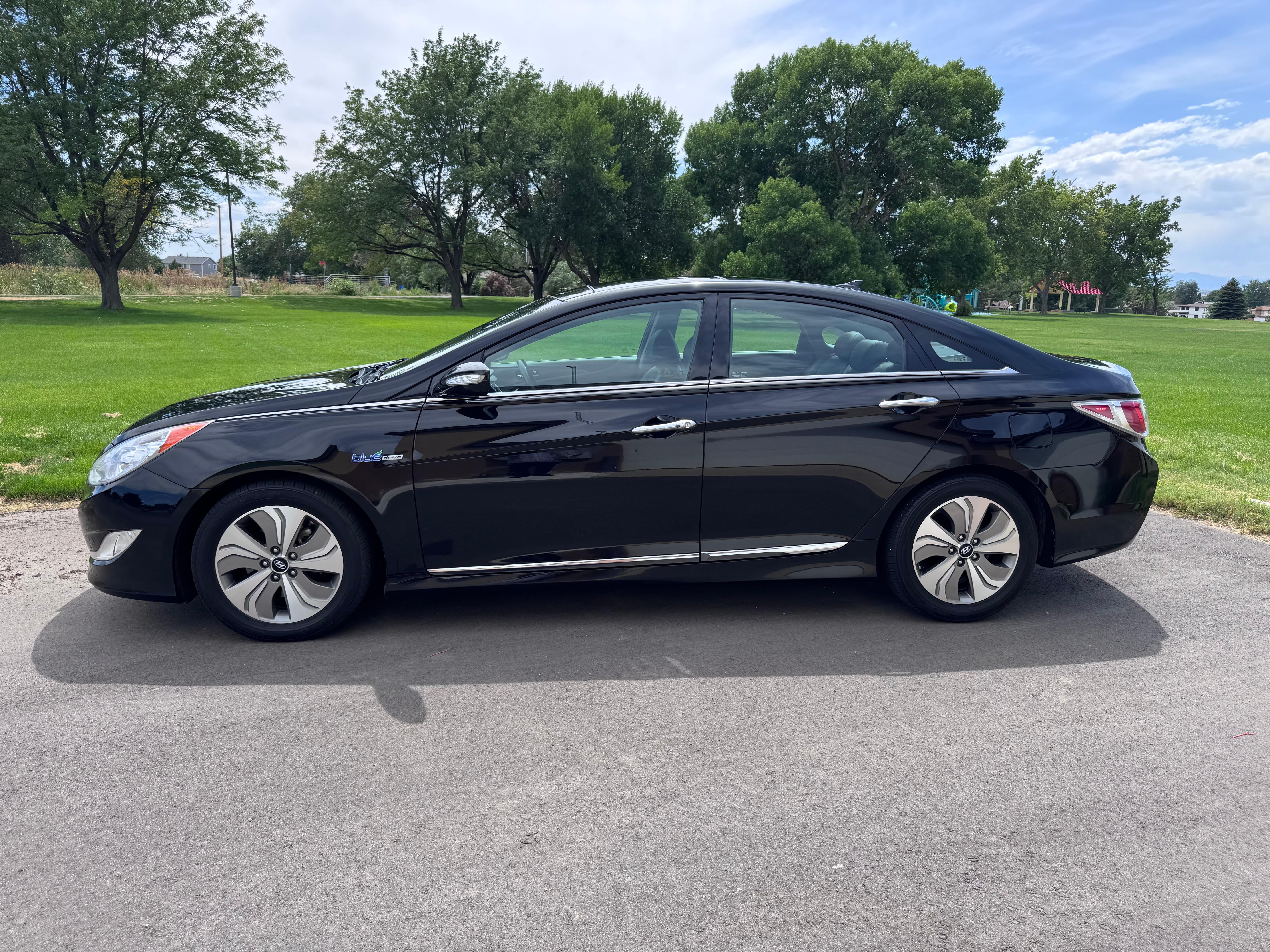 Hyundai Sonata Hybrid 2015 in Brighton, CO