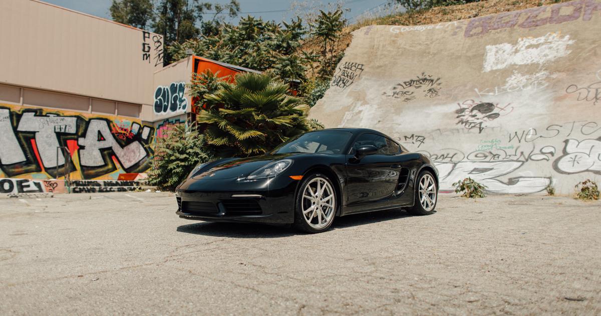 Porsche 718 Cayman 2019 rental in Glendale, CA by Nestor M. Turo