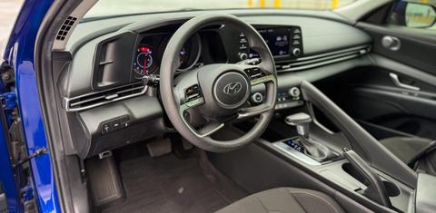 Hyundai Elantra 2023
