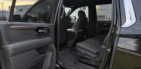 Chevrolet Suburban 2025