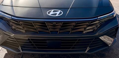 Hyundai Elantra 2024