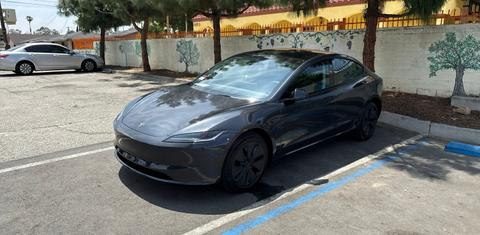 Tesla Model 3 2025