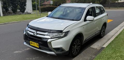 Mitsubishi OUTLANDER 2017