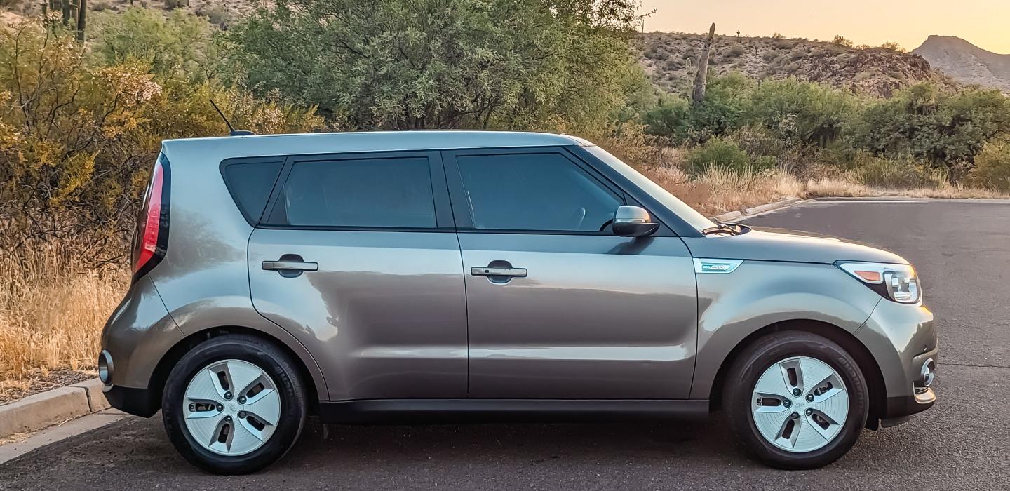 Kia Soul EV 2016 rental in Chandler, AZ by Chris S. Turo