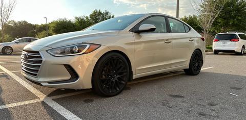 Hyundai Elantra 2017
