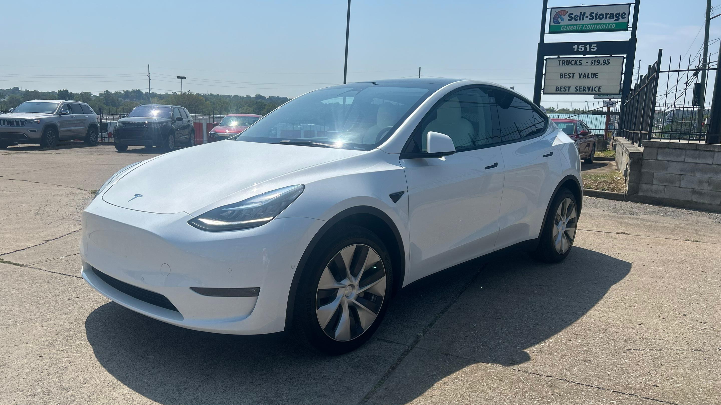 Tesla Model Y 2021 in Nashville, TN