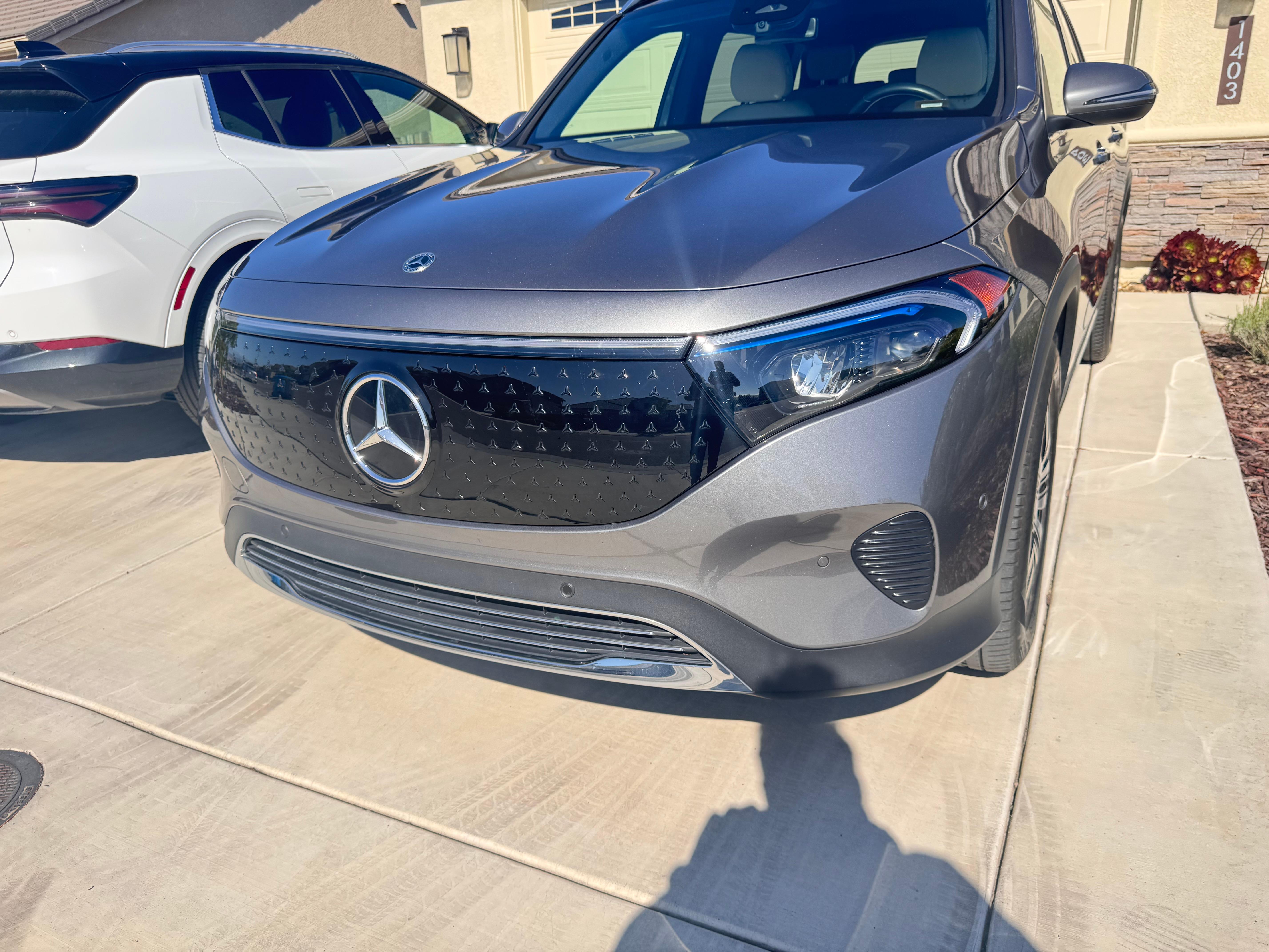Mercedes-Benz EQB 2024 in Seaside, CA