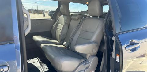 Toyota Sienna 2016