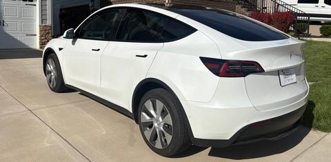 Tesla Model Y 2021