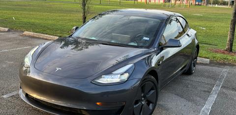 Tesla Model 3 2023