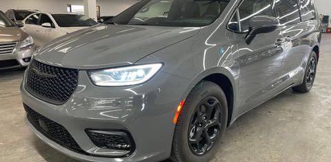 Chrysler Pacifica 2023