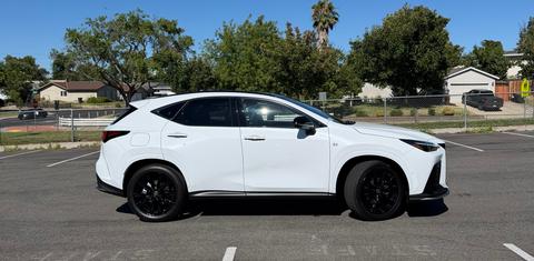 Lexus NX 2026