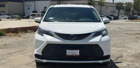 Toyota Sienna 2026