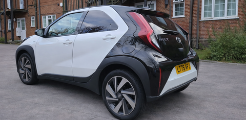 Toyota AYGO X 2025
