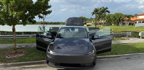 Tesla Model Y 2026