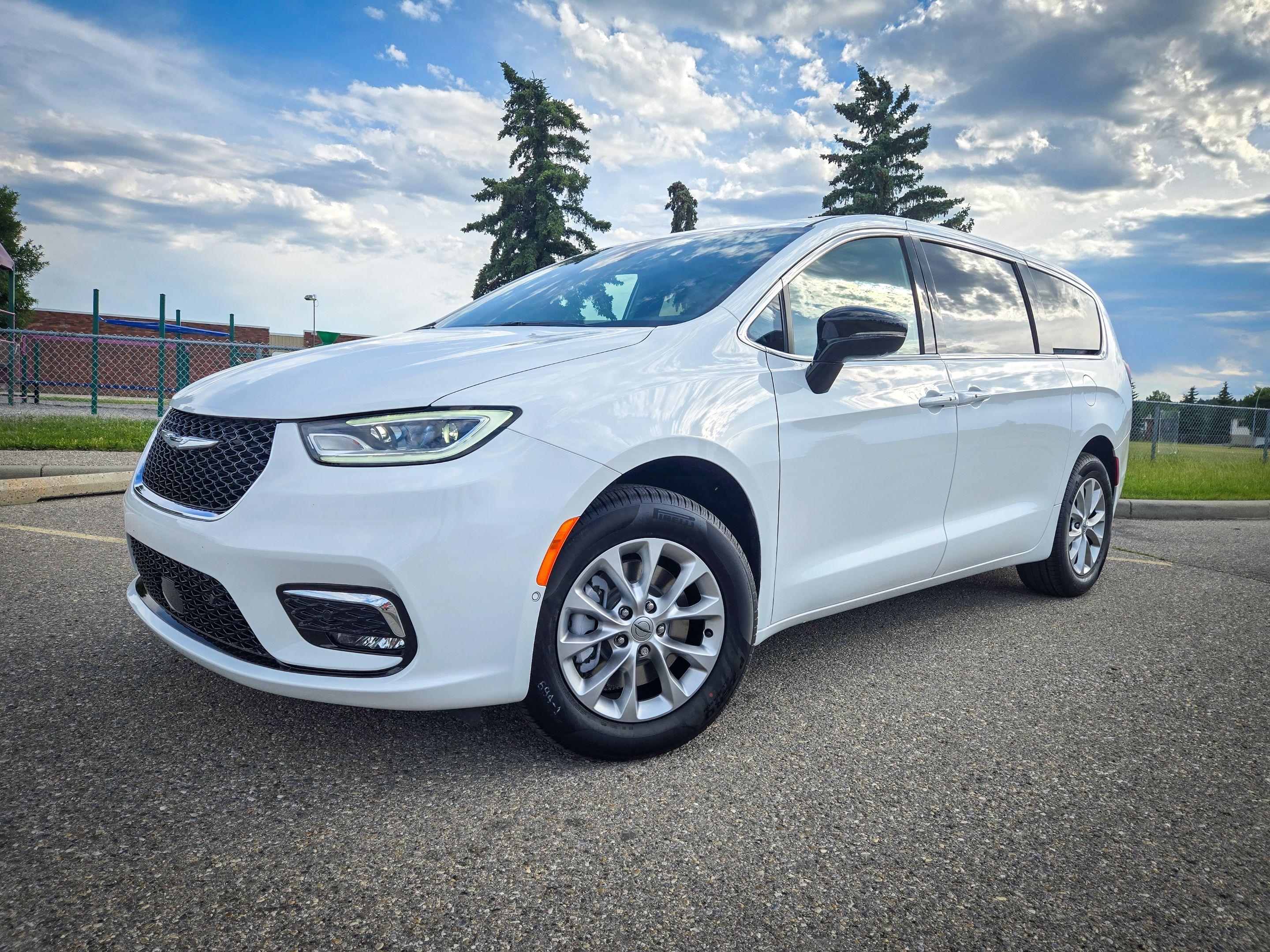 Chrysler Pacifica 2025 à 