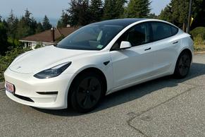 Tesla Model 3 2021 in Vancouver
