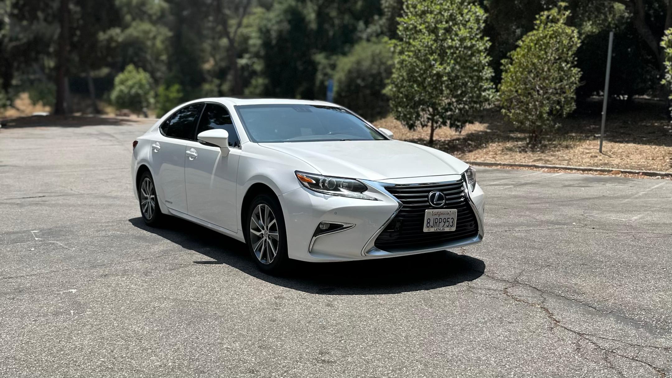 Lexus ES 2016 in Los Angeles, CA